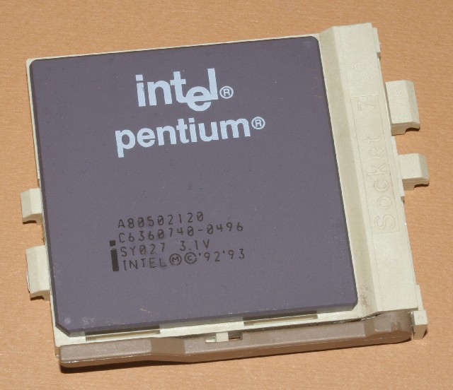 Intel Pentium 120MHz Processor A80502120 SY033 CPU Processor Socket 7